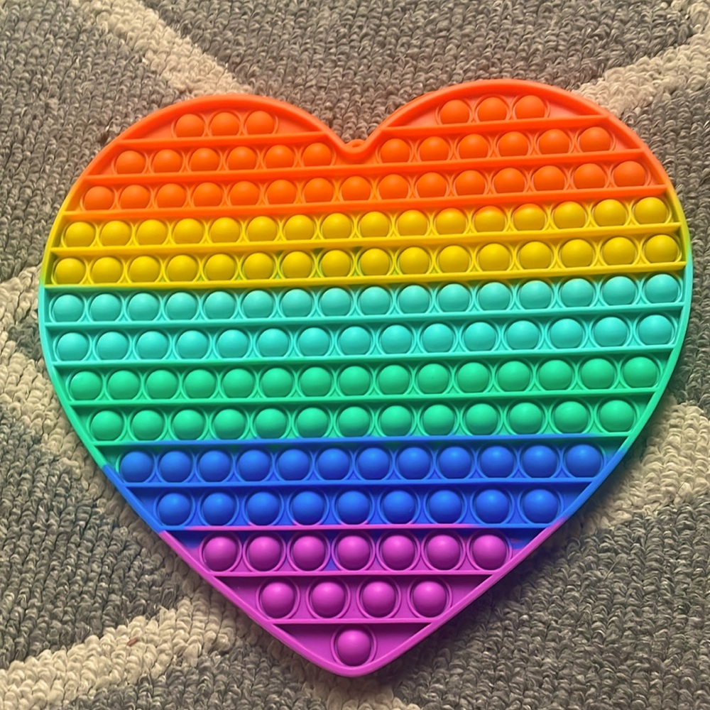GIGANTIC rainbow heart pop it!!
